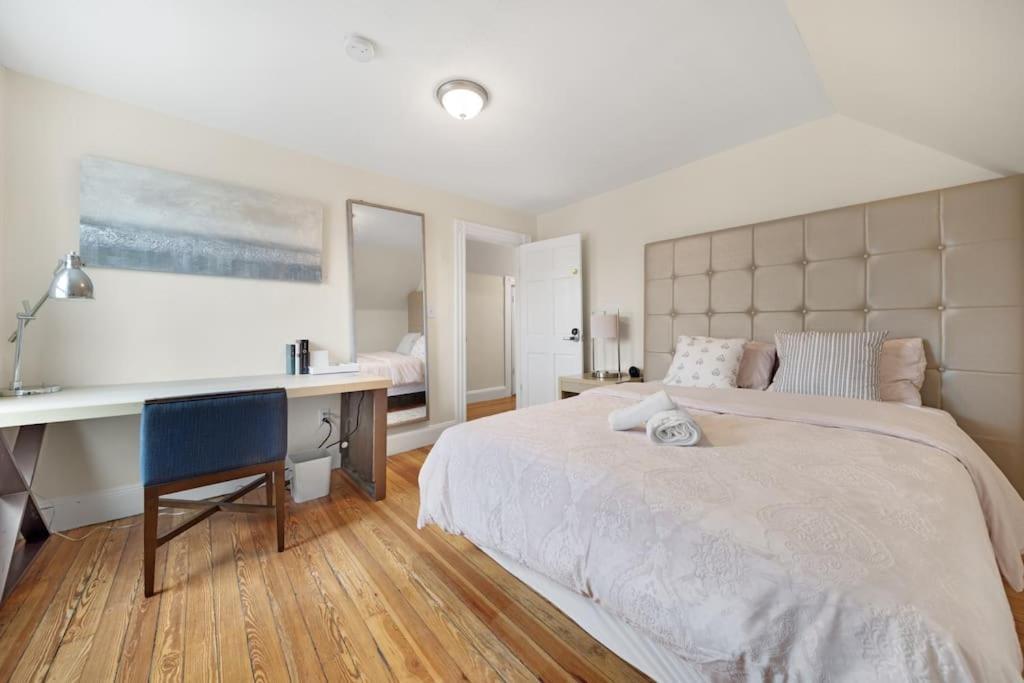5Br 2Bh Bright & Spacious Apt In Brighton Boston Dış mekan fotoğraf