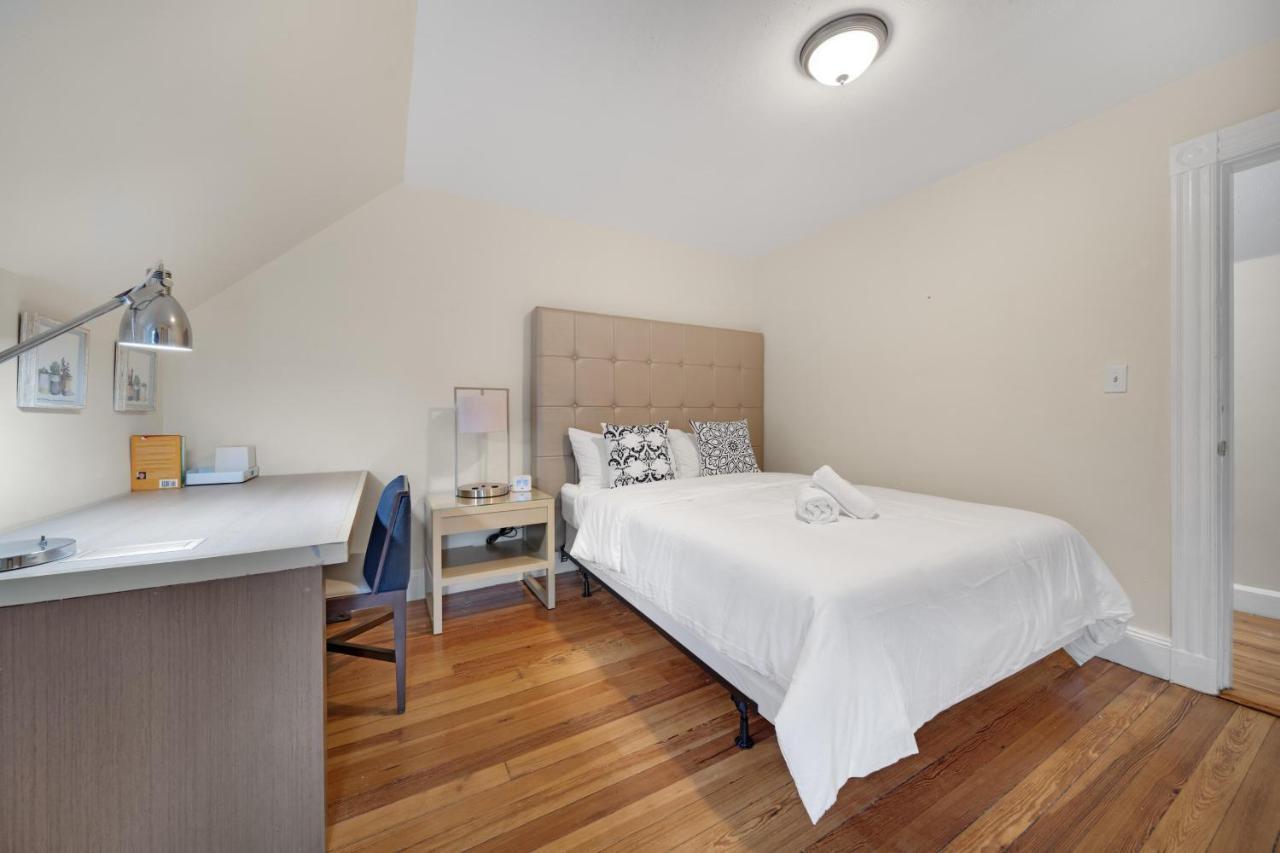 5Br 2Bh Bright & Spacious Apt In Brighton Boston Dış mekan fotoğraf