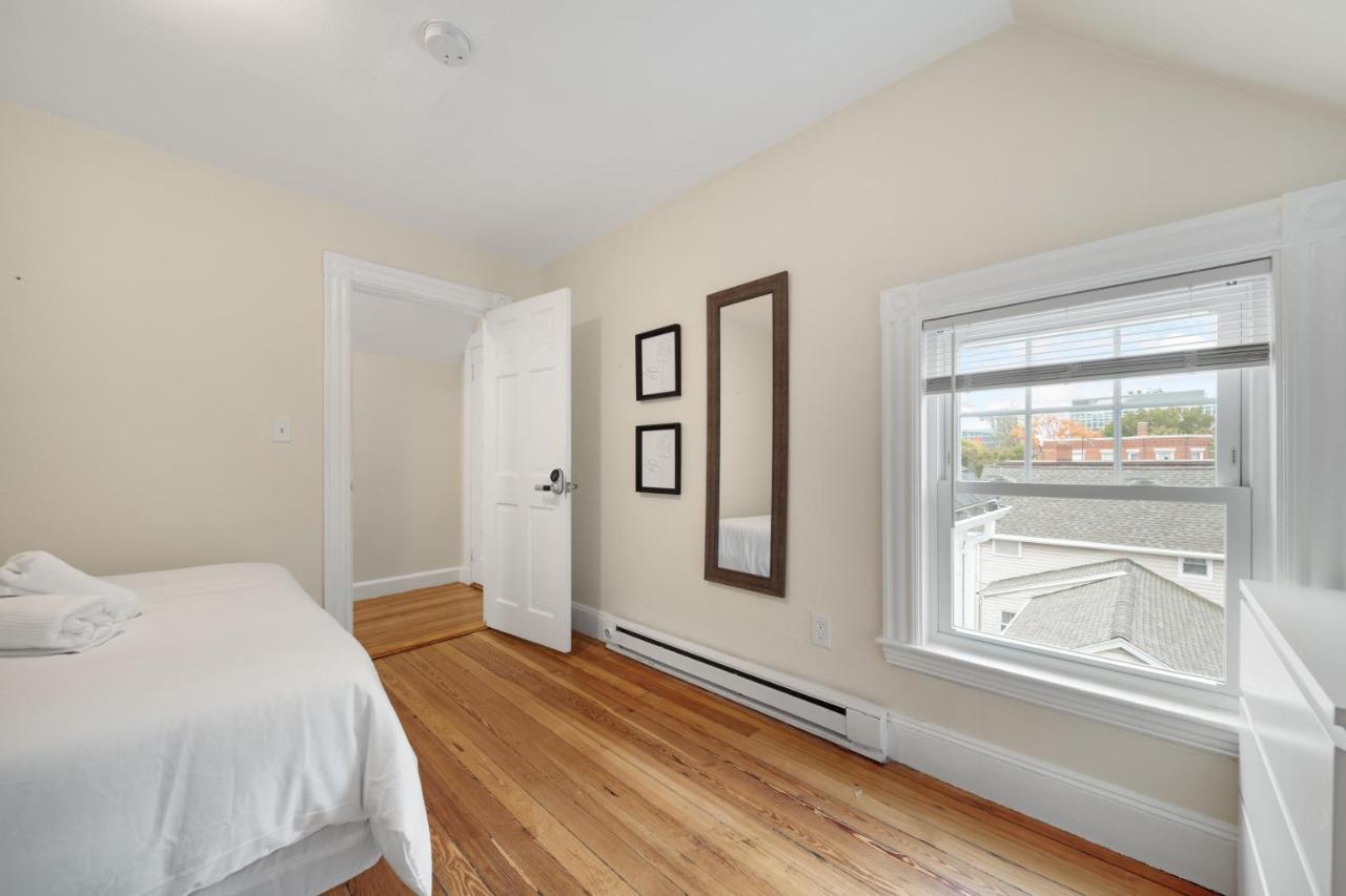 5Br 2Bh Bright & Spacious Apt In Brighton Boston Dış mekan fotoğraf