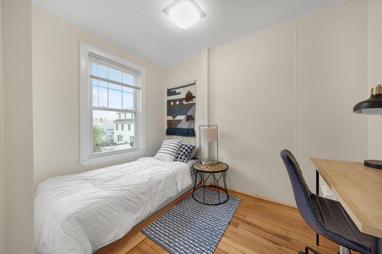 5Br 2Bh Bright & Spacious Apt In Brighton Boston Dış mekan fotoğraf